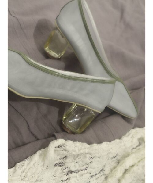 merry jenny（メリージェニー）の「エアリーパイピングパンプス（パンプス・レディース・ライトブルー/ブラウン/アイボリー・MEDIUM/LARGE）」の16枚目の写真