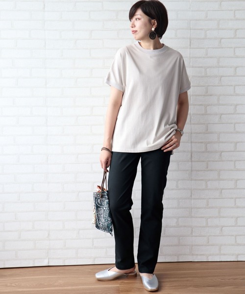 BELLUNA PLUS(ベルーナ)の「綿混ツイルストレッチゆったり楽々パンツ 股下70㎝(その他パンツ・レディース・ブラック/ベージュ/パープル系その他/ダークカーキ・SMALL/MEDIUM/LARGE/X-LARGE)」の13枚目の写真