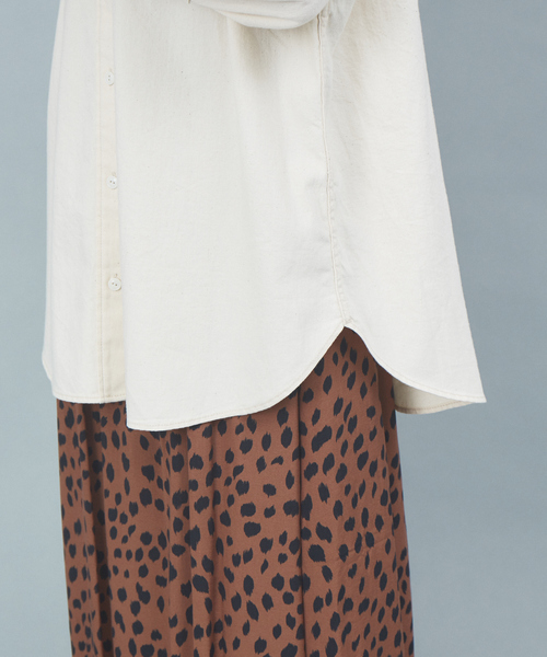 Rouge vif（ルージュヴィフ）の「デニムビックシャツ（シャツ/ブラウス・レディース・インディゴブルー/アイボリー・フリー）」の13枚目の写真