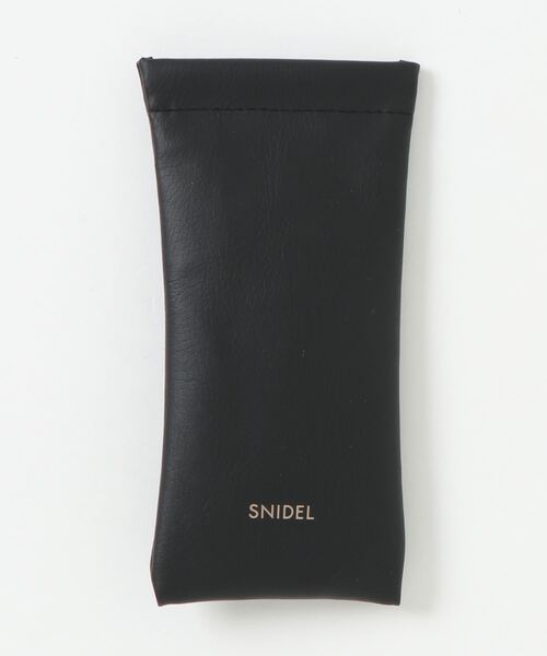 SNIDEL（スナイデル）の「【SNIDEL　EYEWEAR】細メタルフレームPC メガネ（メガネ・レディース・シルバー/ゴールド/ブロンズ・FREE）」の4枚目の写真
