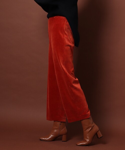 DRESSTERIOR(ドレステリア)の「◆【STORY12月号掲載/otonaMUSE11月号掲載】コーデュロイジャージイージーウエストスパンツ(その他パンツ・レディース・チャコールグレー/レッド系1/アイボリー/ライトブルー・40/38/36/34)」の10枚目の写真