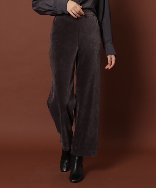 DRESSTERIOR(ドレステリア)の「◆【STORY12月号掲載/otonaMUSE11月号掲載】コーデュロイジャージイージーウエストスパンツ(その他パンツ・レディース・チャコールグレー/レッド系1/アイボリー/ライトブルー・40/38/36/34)」の20枚目の写真