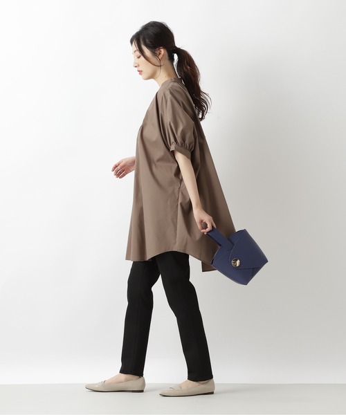 NATURAL BEAUTY BASIC（ナチュラルビューティーベーシック）の「チュニックシャツブラウス（シャツ/ブラウス・レディース・ブラウン/オフホワイト/ブルー・SMALL/MEDIUM）」の9枚目の写真