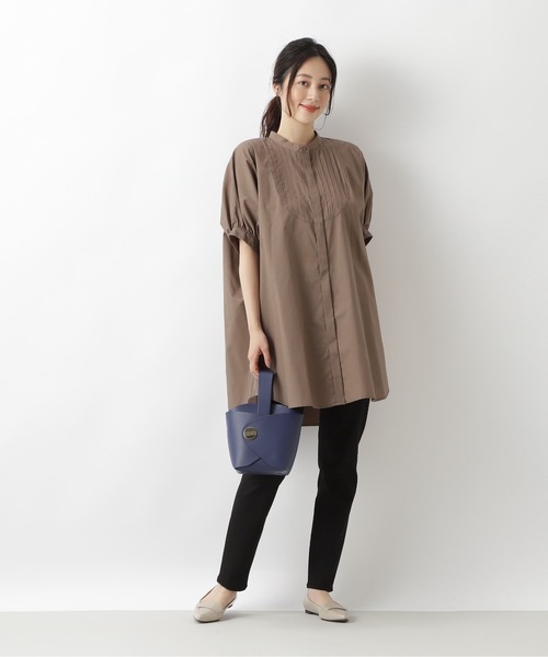 NATURAL BEAUTY BASIC（ナチュラルビューティーベーシック）の「チュニックシャツブラウス（シャツ/ブラウス・レディース・ブラウン/オフホワイト/ブルー・SMALL/MEDIUM）」の10枚目の写真