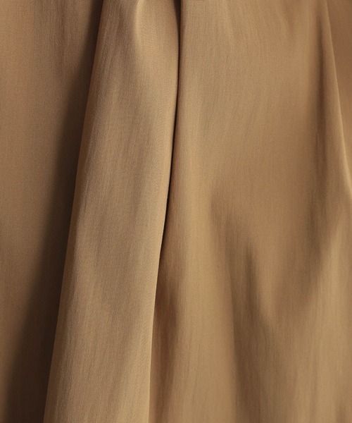 Andemiu（アンデミュウ）の「バルーンスリーブフレアブラウス219033（シャツ/ブラウス・レディース・アイボリー/ブラウン/ベージュ・FREE）」の11枚目の写真