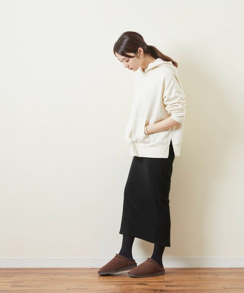 mooimooi(モーイモーイ)の「ショート丈ムートンスリッポン(ブーツ・レディース・ブラック/キャメル/ダークブラウン/チャコールグレー・3L/L/S/4L/LL/M)」の15枚目の写真