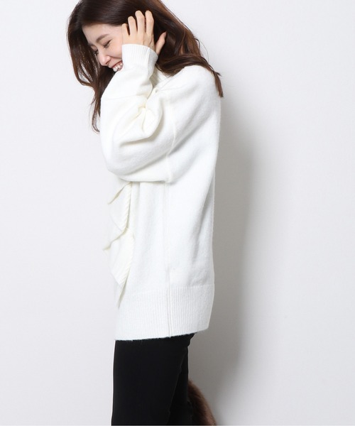 Re.Verofonna（ヴェロフォンナ）の「ワンサイドフリルオフタートルプルオーバー（ニット/セーター・レディース・ホワイト/チャコールグレー/ピンク/ブラック・MEDIUM）」の11枚目の写真