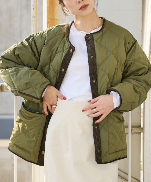 RIVE DROITE(リヴドロワ)の「羽織るだけでいつものスタイリングが新鮮に【WEB限定】キルティングジャケット(ナイロンジャケット・レディース・レッド/カーキ/ホワイト・FREE)」の21枚目の写真