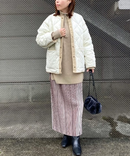RIVE DROITE(リヴドロワ)の「羽織るだけでいつものスタイリングが新鮮に【WEB限定】キルティングジャケット(ナイロンジャケット・レディース・レッド/カーキ/ホワイト・FREE)」の6枚目の写真