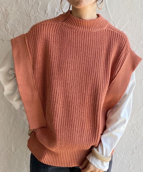 She's Closet(シーズクローゼット)の「肩フリル風片畦編みニットベスト(ベスト・レディース・ベージュ/カーキ/オレンジ/アイボリー・FREE)」の1枚目の写真