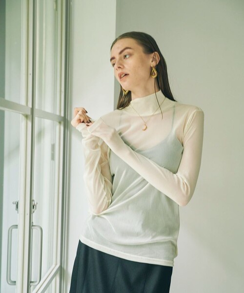 city(シティ)の「【CITY】ソフトチュールハイネックトップス(Tシャツ/カットソー・レディース・ブラック/ホワイト/カーキ・FREE)」の5枚目の写真