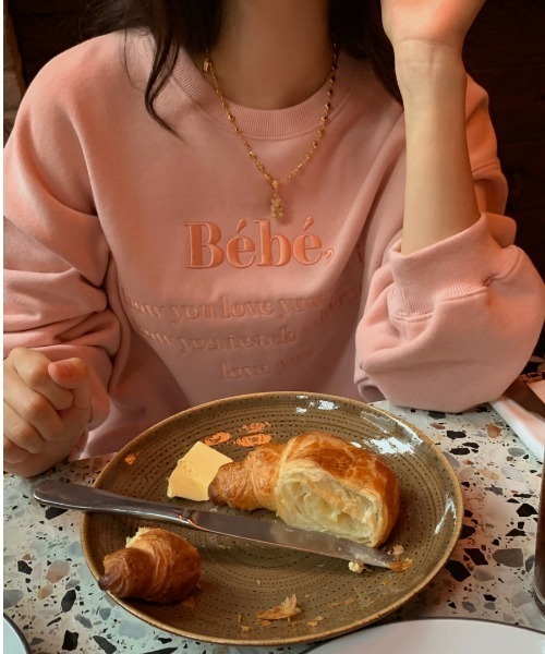 yuue' ( wear )(ユーイ)の「ロングスリーブーロゴ刺繍スウェットトレーナー(スウェット・レディース・ライトグレー/ブラック/ネイビー/グリーン/ライトピンク/ライトベージュ・FREE)」の17枚目の写真