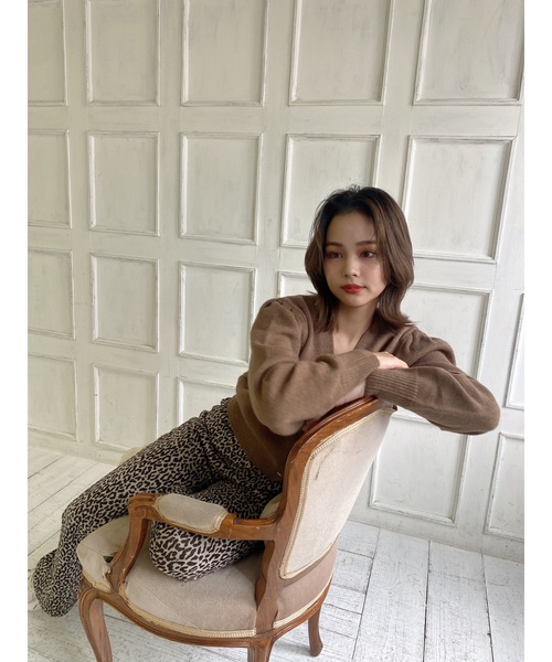 jumelle(ジュメロ)の「Vネックカーディガン(カーディガン/ボレロ・レディース・ブラウン/レッド・FREE)」の7枚目の写真