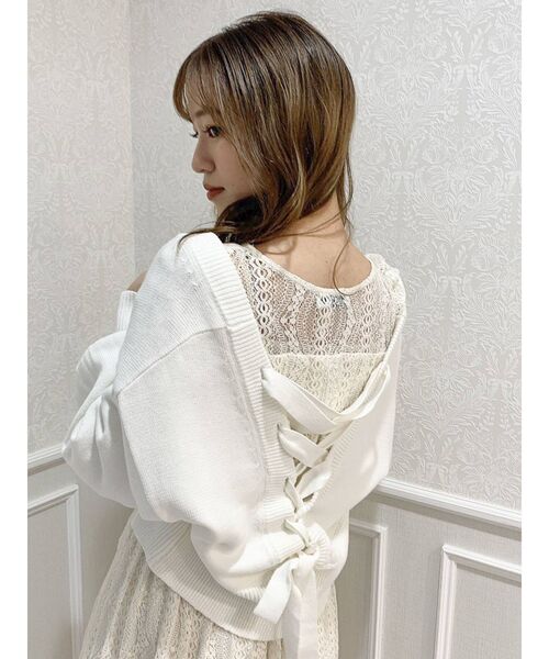 dazzlin（ダズリン）の「レースアップVネックカーディガン（カーディガン/ボレロ・レディース・オフホワイト/パープル/モカ・FREE）」の5枚目の写真