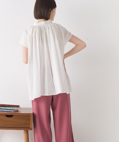 OMNES（オムネス）の「リネンコットンボイルフレンチスリーブブラウス（シャツ/ブラウス・レディース・ホワイト/ブラック/グレー/ブルー・FREE）」の6枚目の写真