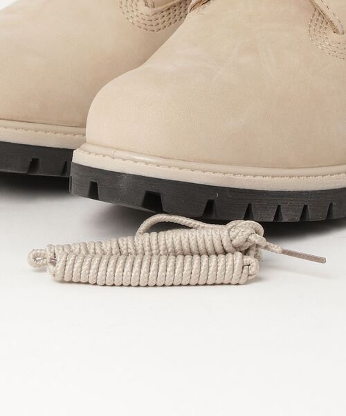 Timberland(ティンバーランド)の「メンズ ティンバーランド プレミアム 6インチ ウォータープルーフ ブーツ - ライトベージュ(防水)(ブーツ・メンズ・ライトベージュ・25.5cm/26.5cm/27.5cm/28.5cm/30.0cm/25.0cm/26.0cm/27.0cm/28.0cm/29.0cm)」の4枚目の写真