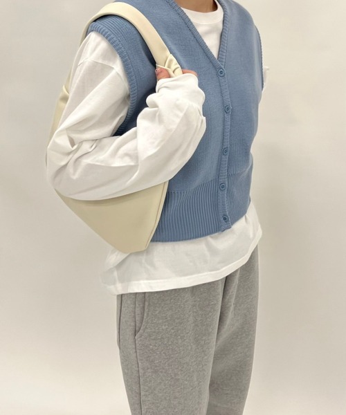 ALAND(エーランド)の「3.3Field Trip/BUTTON UP VEST 2273859(ベスト・レディース・ライトブルー/ネイビー・FREE)」の4枚目の写真