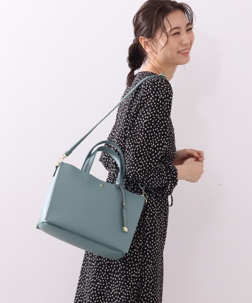 DRESKIP(ドレスキップ)の「◆【通勤】一枚革風あおりト-トバッグ(トートバッグ・レディース・ブラック/ブルー/アイボリー/グレー・00)」の4枚目の写真