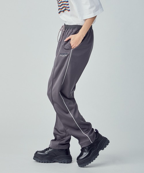 Not So Ape(ノットソーエイプ)の「Not so Apeトラックパンツ(その他パンツ・メンズ・ネイビー/ダークグレー・MEDIUM/LARGE)」の4枚目の写真