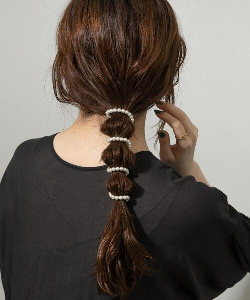 SMELLY（スメリー）の「パールグルグルヘアワイヤー（その他ヘアアクセサリー・レディース・ホワイト系その他・-）」の2枚目の写真