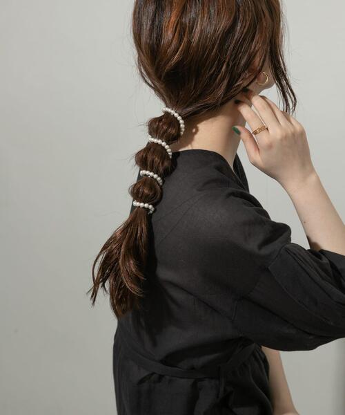SMELLY（スメリー）の「パールグルグルヘアワイヤー（その他ヘアアクセサリー・レディース・ホワイト系その他・-）」の4枚目の写真
