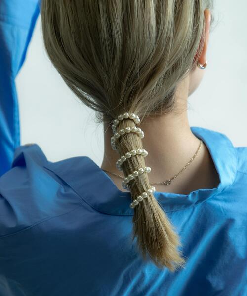 SMELLY（スメリー）の「パールグルグルヘアワイヤー（その他ヘアアクセサリー・レディース・ホワイト系その他・-）」の5枚目の写真