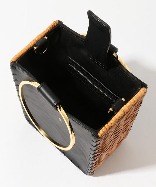 TOMORROWLAND （トゥモローランド）の「VIOLAd'ORO レザー ラタンコンビ ショルダーバッグ（ショルダーバッグ・レディース・ブラック系その他・FREE）」の11枚目の写真