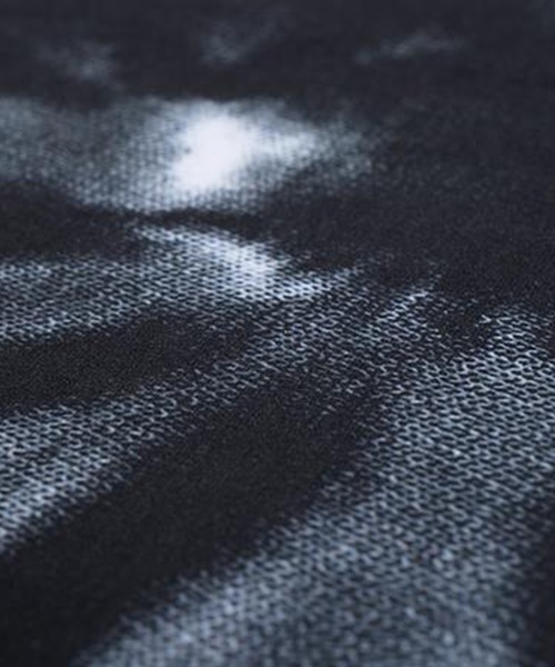 LEUS（レウス）の「【LEUS/レウス】YOGA MAT TOWEL TIE DYE   ヨガマット（タオル・レディース・ブラック・FREE）」の4枚目の写真