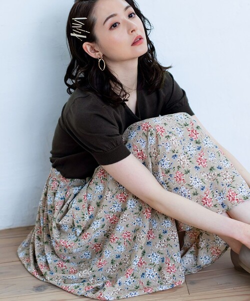 Tiaclasse(ティアクラッセ)の「【洗える】花柄が大人可愛いパフ袖ニットコンビワンピース(ワンピース・レディース・ネイビー/ブラウン/ブラック/モカ・9号/11号/7号)」の8枚目の写真