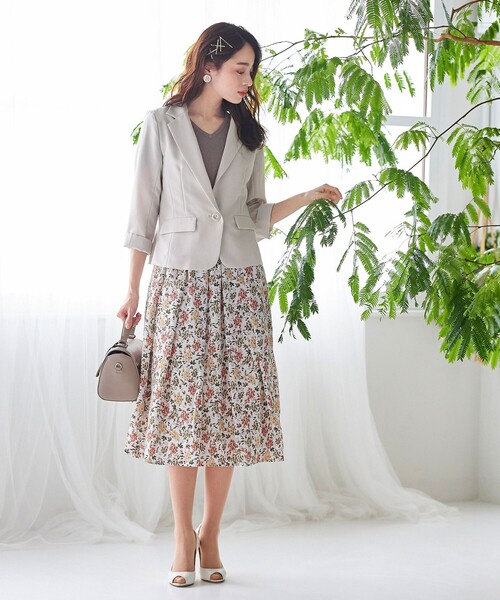 Tiaclasse(ティアクラッセ)の「【洗える】花柄が大人可愛いパフ袖ニットコンビワンピース(ワンピース・レディース・ネイビー/ブラウン/ブラック/モカ・9号/11号/7号)」の17枚目の写真