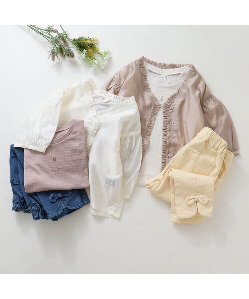 apres les cours(アプレレクール)の「フラワーモチーフTシャツ(Tシャツ/カットソー・キッズ・アイボリー/ピンク/ネイビー・90/100/110/120/80/130/140)」の6枚目の写真