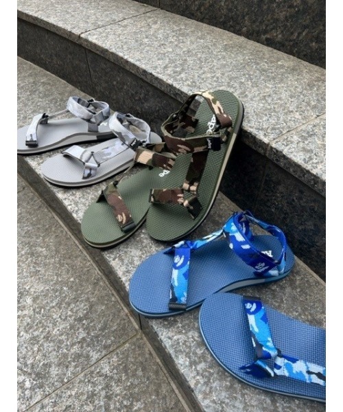 AAPE BY A BATHING APE(エーエイプバイアベイシングエイプ)の「AAPE VELCRO SANDALS(サンダル・メンズ・グリーン系その他2/ホワイト系その他/ネイビー・90/70/110/50)」の4枚目の写真