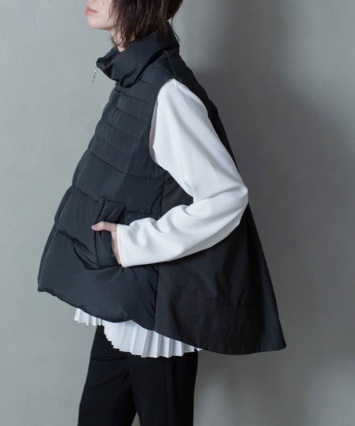 MARECHAL TERRE（マルシャルテル）の「ダウンベスト（ダウンベスト・レディース・ブラック/ネイビー/アイボリー/モカ・MEDIUM）」の2枚目の写真