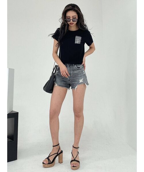 GYDA(ジェイダ)の「ハイウエスト HEMダメージ デニムショートパンツ(デニムパンツ・レディース・ブラック/ブルー・SMALL/MEDIUM/X-SMALL)」の16枚目の写真