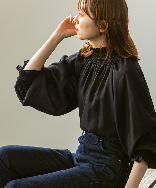 Noble(ノーブル)の「《追加》シャーリングシアーブラウス 3(シャツ/ブラウス・レディース・ベージュ/パープル/ネイビー/ブラウン・38/36)」の3枚目の写真