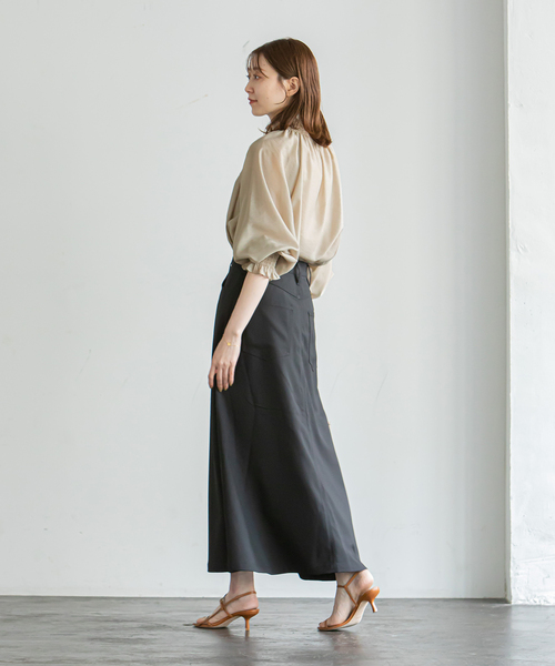 Noble(ノーブル)の「《追加》シャーリングシアーブラウス 3(シャツ/ブラウス・レディース・ベージュ/パープル/ネイビー/ブラウン・38/36)」の15枚目の写真