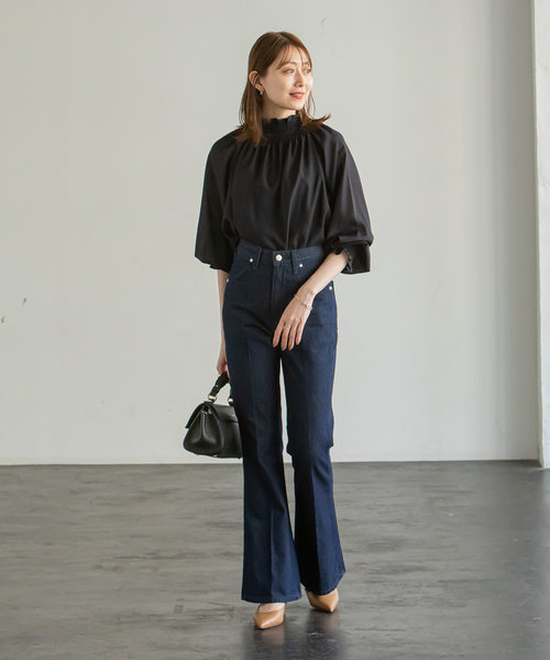 Noble(ノーブル)の「《追加》シャーリングシアーブラウス 3(シャツ/ブラウス・レディース・ベージュ/パープル/ネイビー/ブラウン・38/36)」の10枚目の写真
