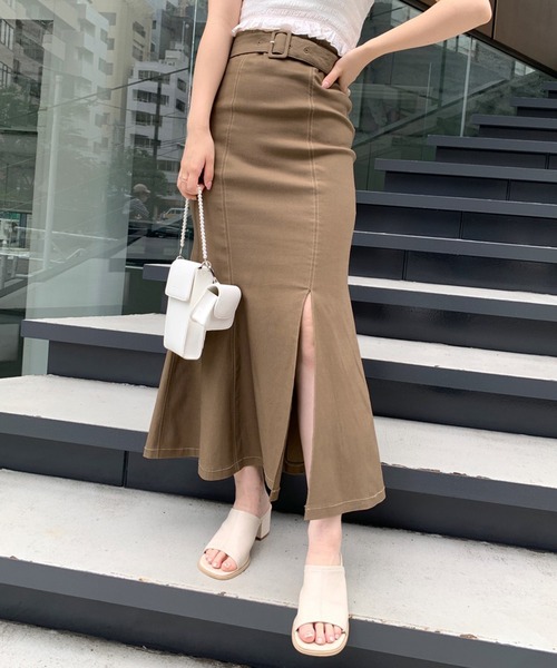 OLIVE des OLIVE（オリーブデオリーブ）の「ベルト付きスリットマーメイドスカート（スカート・レディース・ブラウン/ピンク/オフホワイト/ブラック・FREE）」の4枚目の写真