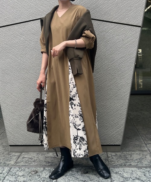 Chez toi(シェトワ)の「ランタンスリーブ花柄はぎワンピース(ワンピース・レディース・ブラック/ベージュ/オレンジ・FREE)」の14枚目の写真