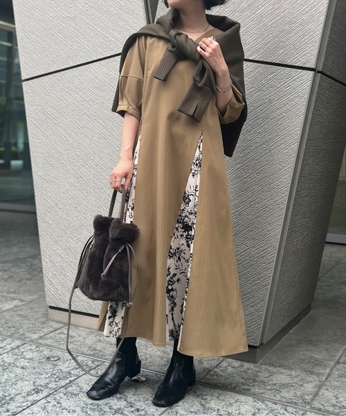 Chez toi(シェトワ)の「ランタンスリーブ花柄はぎワンピース(ワンピース・レディース・ブラック/ベージュ/オレンジ・FREE)」の19枚目の写真