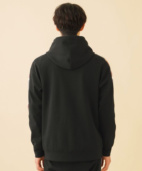 CB CRESTBRIDGE（シービークレストブリッジ）の「サイドライン