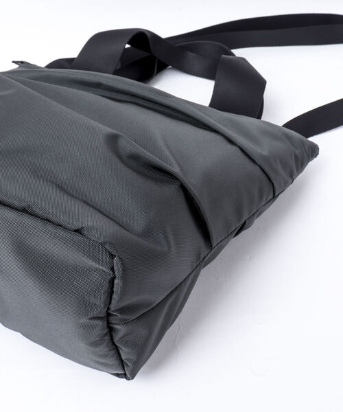 ANONYM CRAFTSMAN DESIGN（アノニムクラフツマンデザイン）の「【ANONYM CRAFTSMAN DESIGN/アノニム・クラフツマン・デザイン】TOTE BAG #01 軽量ショルダーバッグ 国産（ショルダーバッグ・メンズ・ブラック/グレー/キャメル・FREE）」の20枚目の写真