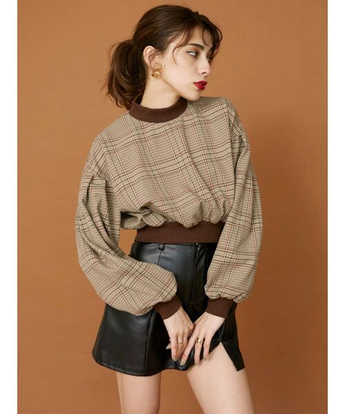 EVRIS（エヴリス）の「スリットデザインフェイクレザーミニスカート（スカート・レディース・ブラック/ブルー/マスタード・SMALL/MEDIUM）」の12枚目の写真