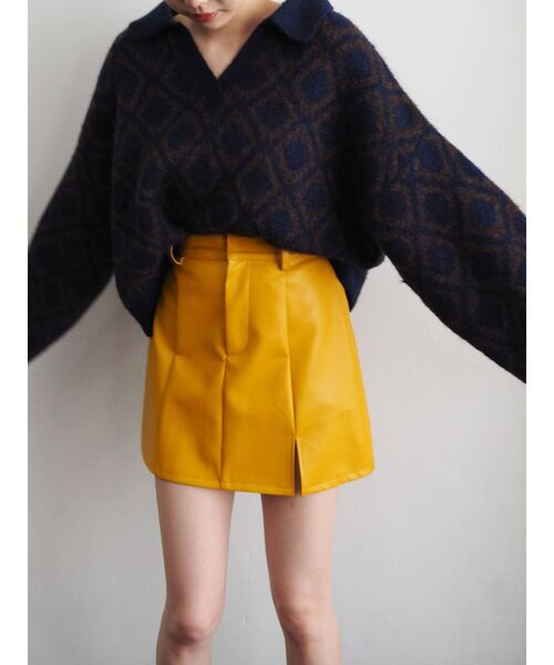 EVRIS（エヴリス）の「スリットデザインフェイクレザーミニスカート（スカート・レディース・ブラック/ブルー/マスタード・SMALL/MEDIUM）」の20枚目の写真