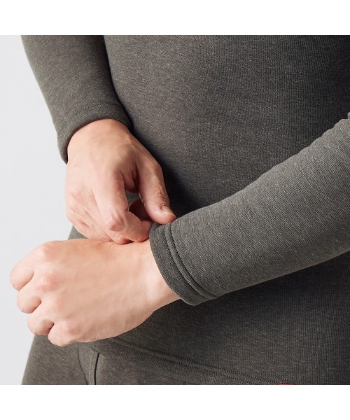 GUNZE(グンゼ)の「HOTMAGIC/ホットマジック 長袖インナー 極 あったか 吸湿発熱(インナーウェア/肌着・メンズ・ライトグレー/ブラック・LARGE/MEDIUM/X-LARGE)」の12枚目の写真