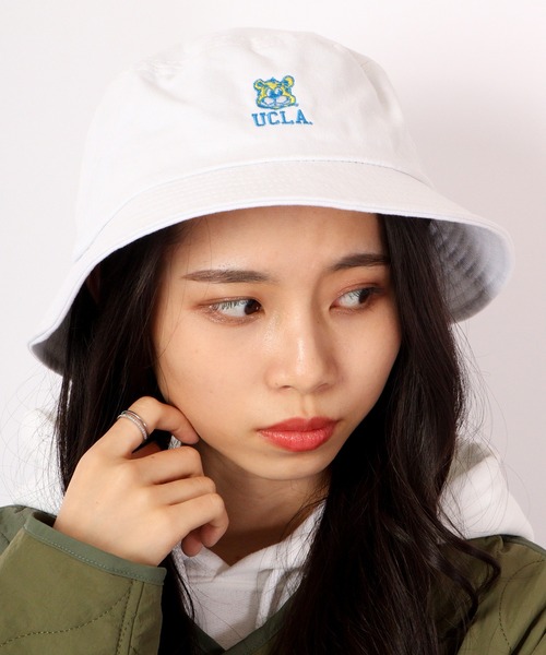 UCLA(ユーシーエルエー)の「カレッジ 刺繍バケットハット 2022AW(ハット・メンズ・ホワイト/ブラック/ベージュ/アイボリー/ブラック系その他/ベージュ系その他・FREE)」の8枚目の写真