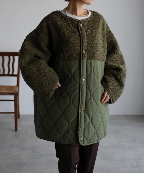 r.（アールドット）の「マットタフタ×ボア切替 キルティング ミドルコート（ノーカラーコート・レディース・ベージュ/ブラック/アイボリー/オリーブ/カーキ/ライトベージュ・FREE）」の6枚目の写真