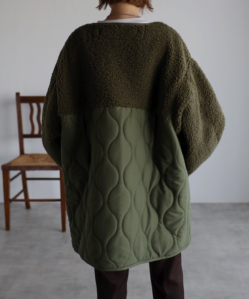 r.（アールドット）の「マットタフタ×ボア切替 キルティング ミドルコート（ノーカラーコート・レディース・ベージュ/ブラック/アイボリー/オリーブ/カーキ/ライトベージュ・FREE）」の8枚目の写真