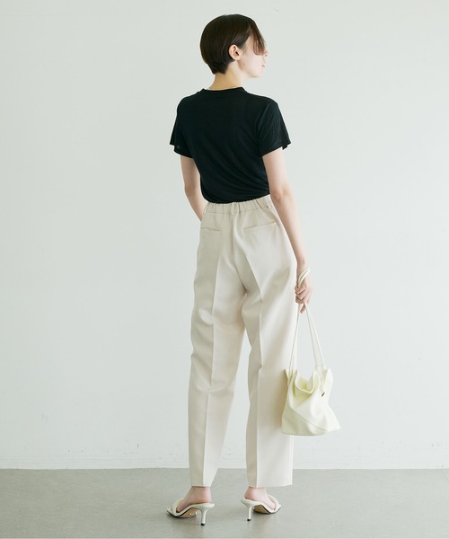 GALLARDAGALANTE（ガリャルダガランテ）の「センタープレステーパードパンツ（スラックス・レディース・ブラック/ライトベージュ・0/1）」の11枚目の写真