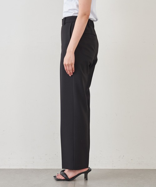 GALLARDAGALANTE（ガリャルダガランテ）の「センタープレステーパードパンツ（スラックス・レディース・ブラック/ライトベージュ・0/1）」の16枚目の写真